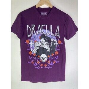 Universal Studios Monsters Dracula Shirt Womens Small Purple Graphic Horror NEW